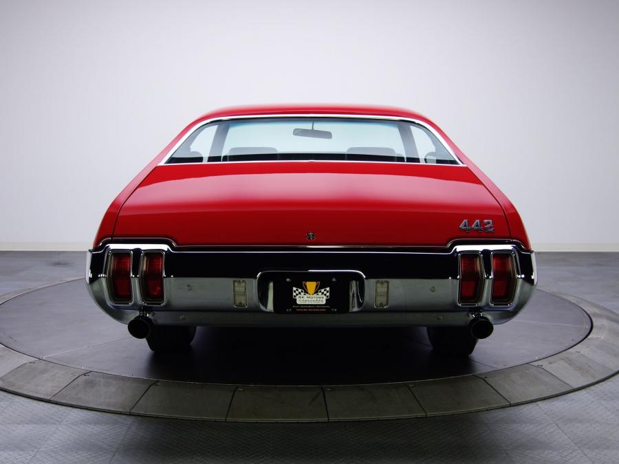  Oldsmobile 442 W-30 Holiday Coupe 1970 года  (фото 19 из 26)